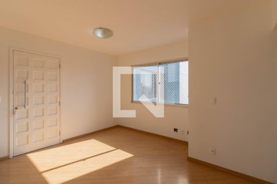 Apartamento à venda com 3 quartos, 60m² em Jardim Santa Clara, Guarulhos
