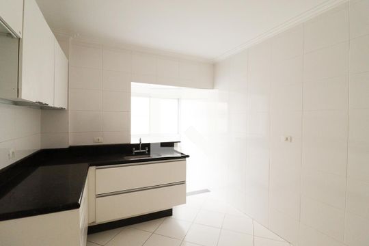 Cozinha de apartamento para alugar com 2 quartos, 85m² em Vila Paulicéia, São Paulo