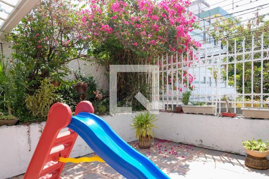 Área comum de casa à venda com 5 quartos, 330m² em São Lucas, Belo Horizonte