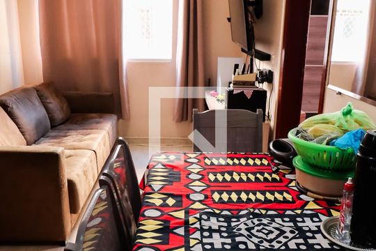 Sala de apartamento à venda com 3 quartos, 69m² em São João Clímaco, São Paulo