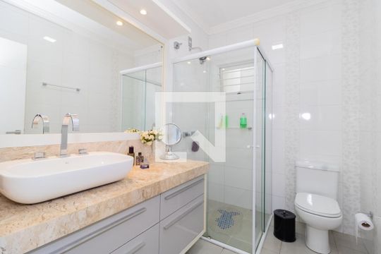 Banheiro da Suíte de casa à venda com 3 quartos, 245m² em Marechal Rondon, Canoas