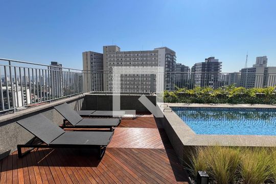 Área comum de kitnet/studio à venda com 1 quarto, 25m² em Sumarezinho, São Paulo