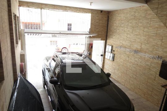 Garagem de casa para alugar com 1 quarto, 25m² em Vila Zat, São Paulo