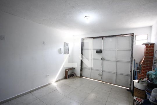 Garagem de casa à venda com 1 quarto, 65m² em Vila Dom Pedro I, São Paulo