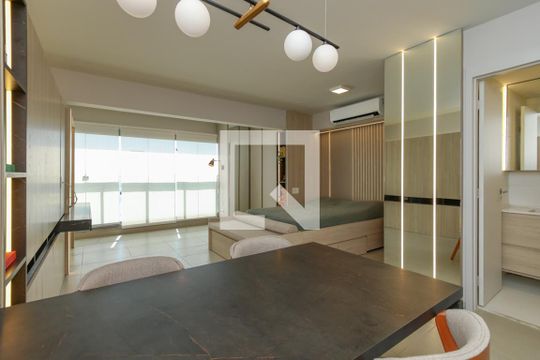 Studio de kitnet/studio para alugar com 1 quarto, 43m² em Santo Amaro, São Paulo