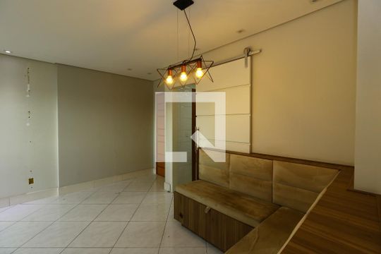 Sala de apartamento para alugar com 2 quartos, 60m² em Vila Pires, Santo André