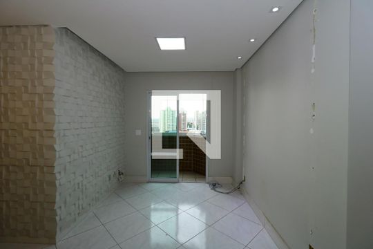 Sala de apartamento para alugar com 2 quartos, 60m² em Vila Pires, Santo André