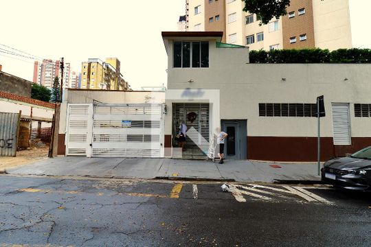 Fachada de apartamento para alugar com 2 quartos, 60m² em Vila Pires, Santo André