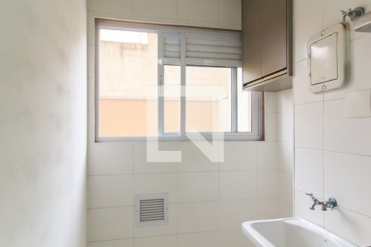Área de Serviço de apartamento para alugar com 2 quartos, 60m² em Parque Dom Joao Neri, São Paulo