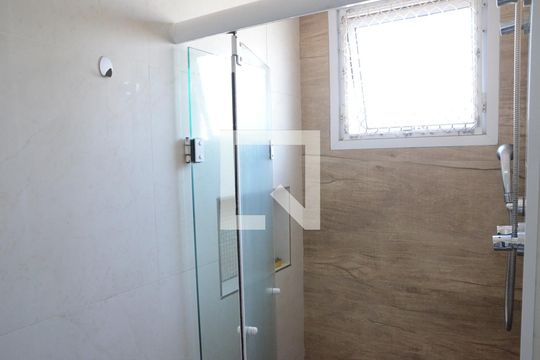 Banheiro de apartamento à venda com 2 quartos, 49m² em Jardim das Flores, Osasco