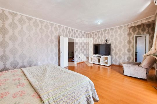 Suíte de casa para alugar com 4 quartos, 400m² em Jardim Paulista, São José dos Campos