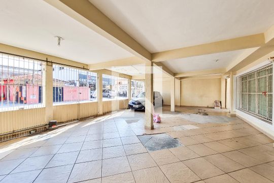 Garagem de casa para alugar com 4 quartos, 400m² em Jardim Paulista, São José dos Campos