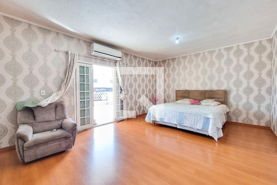 Suíte de casa para alugar com 4 quartos, 400m² em Jardim Paulista, São José dos Campos