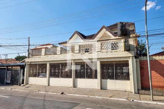 Fachada de casa para alugar com 4 quartos, 400m² em Jardim Paulista, São José dos Campos