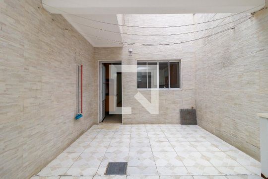 Área de Serviço de casa para alugar com 3 quartos, 150m² em Jardim Iracema, São Paulo