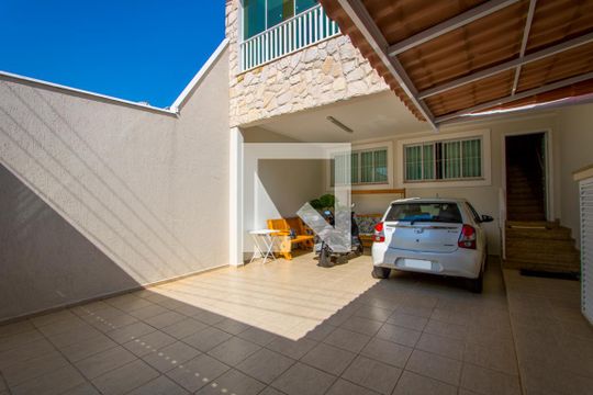 Garagem de casa à venda com 3 quartos, 182m² em Vila Scarpelli, Santo André