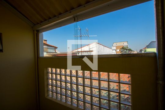 Vista do quarto 3 de casa à venda com 3 quartos, 182m² em Vila Scarpelli, Santo André