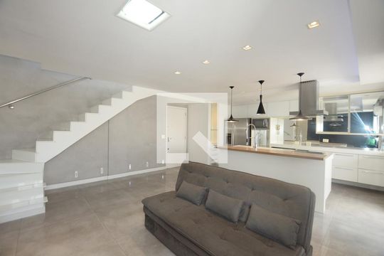 Apartamento para alugar com 2 quartos, 120m² em Vicente de Carvalho, Rio de Janeiro