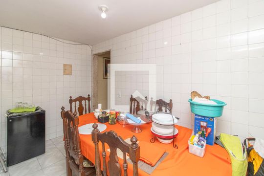 Cozinha 1 de casa de condomínio à venda com 3 quartos, 210m² em Jardim Guanabara, Rio de Janeiro