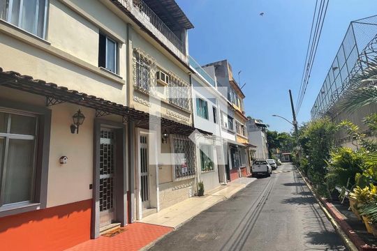 Fachada da Casa de casa de condomínio à venda com 3 quartos, 210m² em Jardim Guanabara, Rio de Janeiro