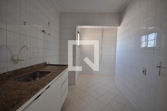 Cozinha de apartamento para alugar com 2 quartos, 52m² em Parque Edu Chaves, São Paulo