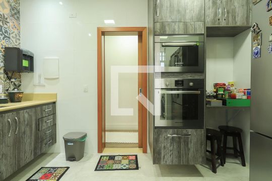 Cozinha de apartamento para alugar com 3 quartos, 140m² em Vila Mariana, São Paulo