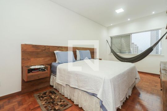 Suíte  de apartamento para alugar com 3 quartos, 140m² em Vila Mariana, São Paulo