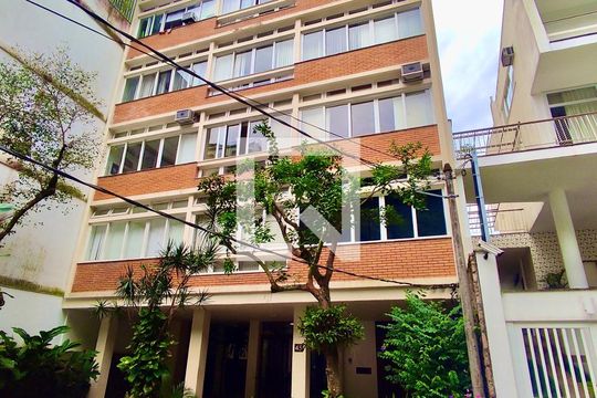 Fachada de apartamento para alugar com 3 quartos, 110m² em Leblon, Rio de Janeiro