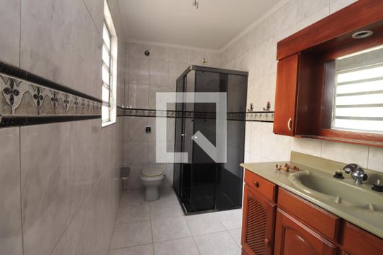 Banheiro da Suíte de casa para alugar com 2 quartos, 92m² em Vila Gomes Cardim, São Paulo