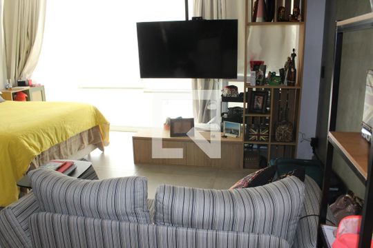 Sala de kitnet/studio à venda com 1 quarto, 48m² em Barra Funda, São Paulo