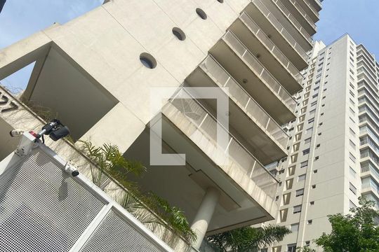 Fachada de kitnet/studio à venda com 1 quarto, 48m² em Barra Funda, São Paulo