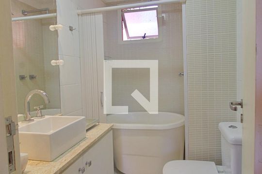 Banheiro da Suíte 1 de apartamento para alugar com 3 quartos, 96m² em Jardim Ampliacao, São Paulo