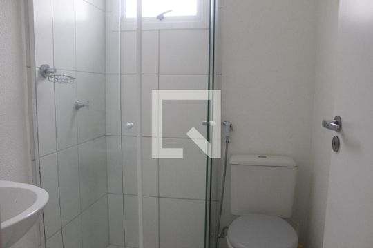 Banheiro da Suíte 1 de casa de condomínio para alugar com 2 quartos, 51m² em Terra Nova, Viamão