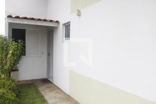 Fachada de casa de condomínio para alugar com 2 quartos, 51m² em Terra Nova, Viamão