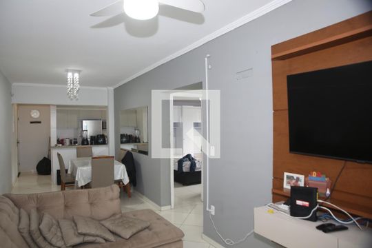 Sala de apartamento para alugar com 2 quartos, 97m² em Ocian, Praia Grande