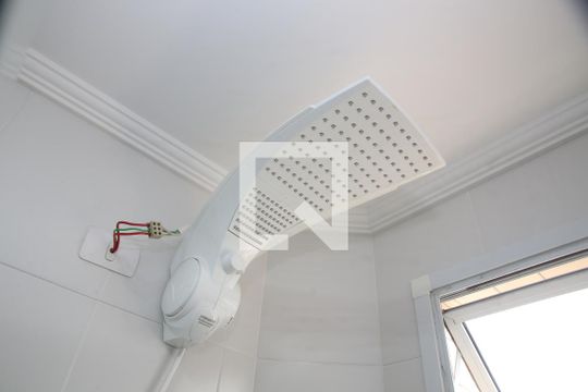 Banheiro da Suíte de apartamento para alugar com 2 quartos, 97m² em Ocian, Praia Grande