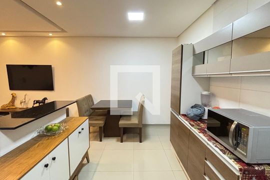 Cozinha de apartamento à venda com 2 quartos, 82m² em Vila Principe de Gales, Santo André