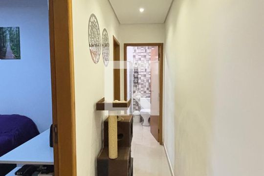 Corredor de apartamento à venda com 2 quartos, 82m² em Vila Principe de Gales, Santo André