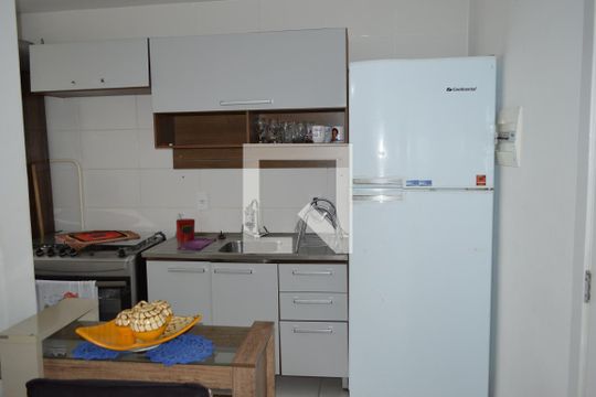 Cozinha conceito aberto de apartamento à venda com 2 quartos, 52m² em Freguesia (jacarepaguá), Rio de Janeiro