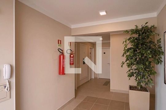 Hall de Entrada de apartamento para alugar com 2 quartos, 34m² em Fazenda Aricanduva, São Paulo