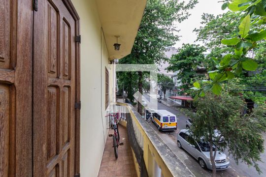 Varanda Sala 2 (segunda andar) de casa à venda com 5 quartos, 250m² em Grajaú, Rio de Janeiro
