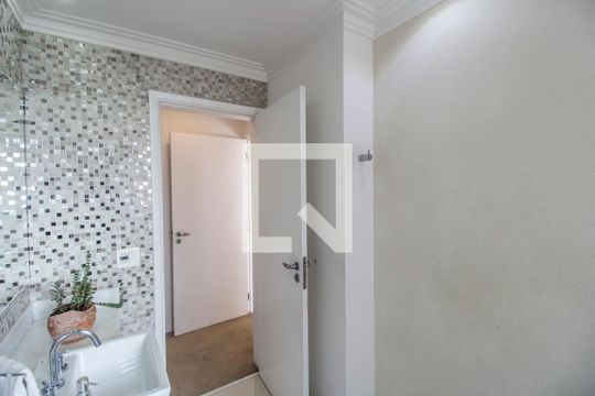Banheiro da Suíte 1 de apartamento à venda com 2 quartos, 160m² em Empresarial 18 do Forte, Barueri