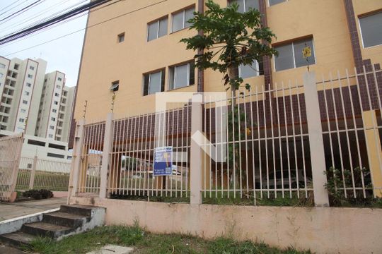 Apartamento à venda com 3 quartos, 60m² em Samambaia Norte (samambaia), Brasília