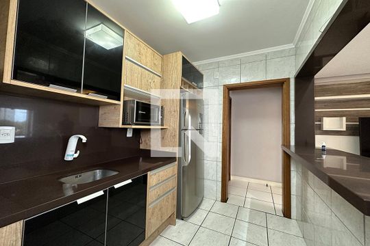 Cozinha de apartamento para alugar com 3 quartos, 89m² em Rio dos Sinos, São Leopoldo