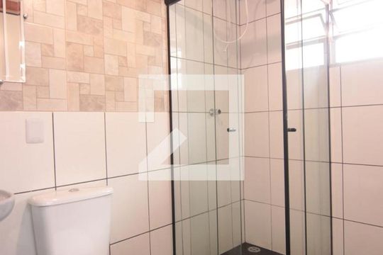Banheiro de casa para alugar com 1 quarto, 40m² em Vila Sao Francisco, São Paulo