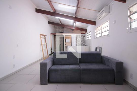 Casa para alugar com 1 quarto, 40m² em Vila Sao Francisco, São Paulo