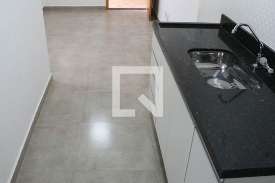 Cozinha de kitnet/studio à venda com 2 quartos, 40m² em Vila Romero, São Paulo