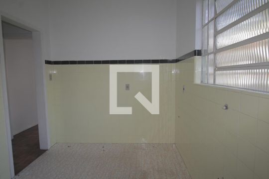 Cozinha e Área de Serviço de casa à venda com 5 quartos, 260m² em Centro, Canoas
