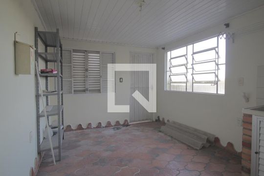 Área de Serviço casa 2 de casa à venda com 5 quartos, 260m² em Centro, Canoas