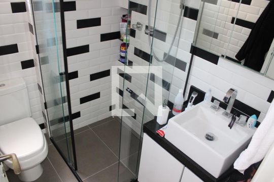 Banheiro da Suíte de apartamento para alugar com 3 quartos, 103m² em Perdizes, São Paulo